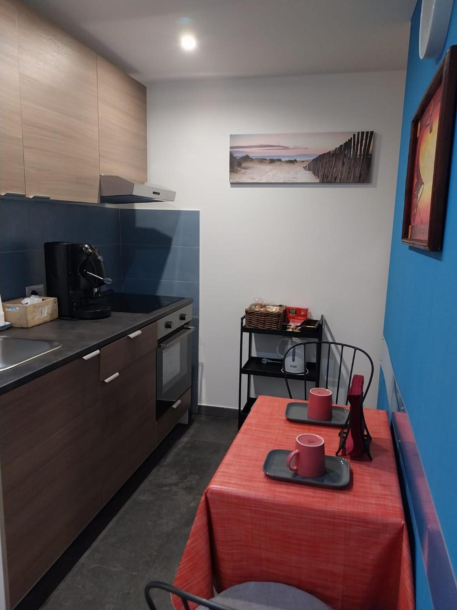 Hotel New Little House Napoli Esterno foto